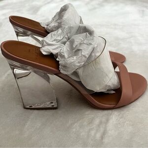 Halston heels size 6m
